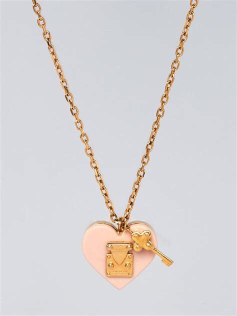 louis vuitton lock me heart necklace rose velou